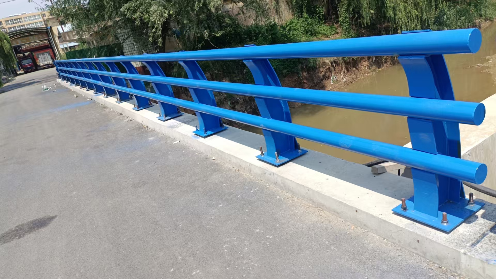 包头市不锈钢栏杆景观护栏 - 价格
